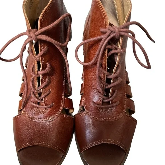 Lucky Brand booties - Picture 3 of 8